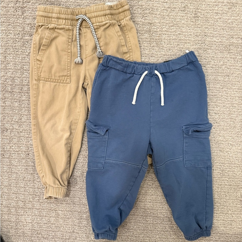 Pair of H&M Kids Beige and Blue Joggers Pants 2T EUC